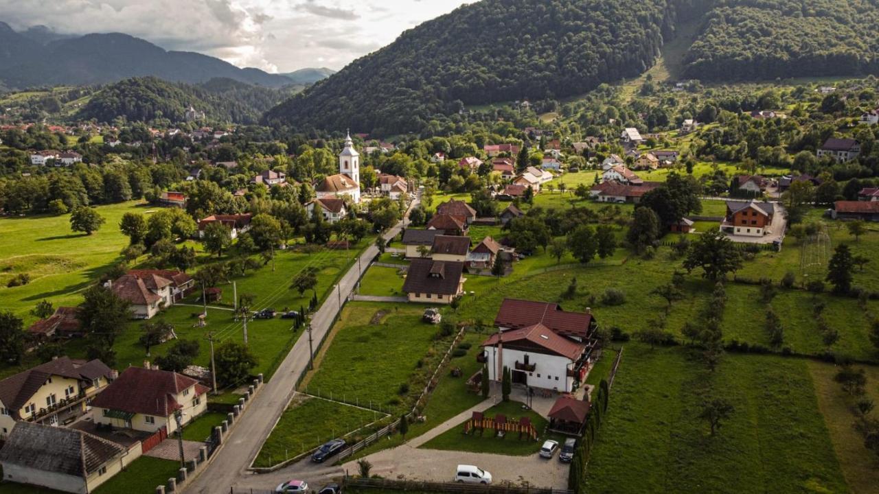 Serena Guesthouse Bran Бран Екстер'єр фото