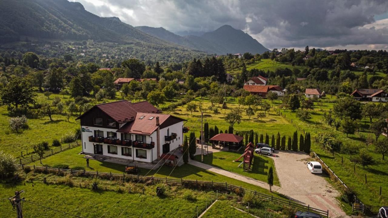 Serena Guesthouse Bran Бран Екстер'єр фото