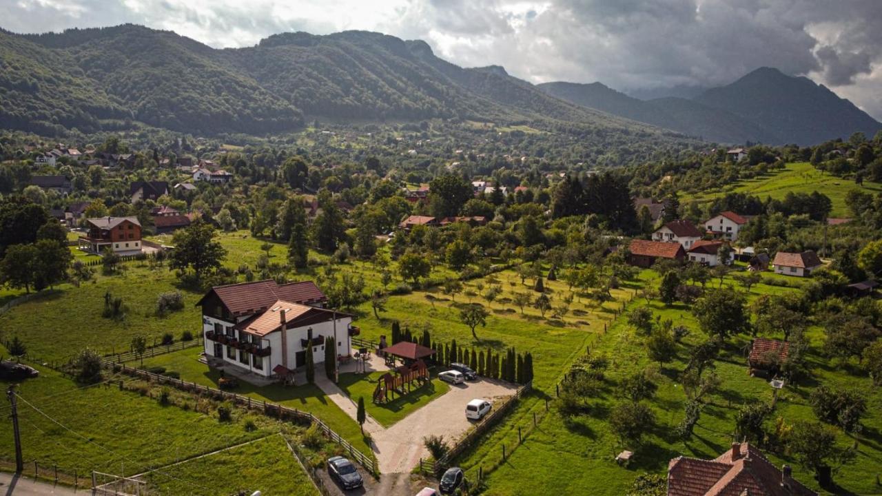 Serena Guesthouse Bran Бран Екстер'єр фото