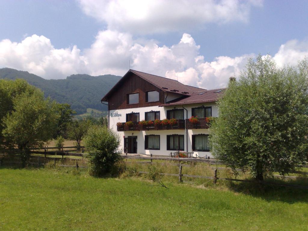Serena Guesthouse Bran Бран Екстер'єр фото